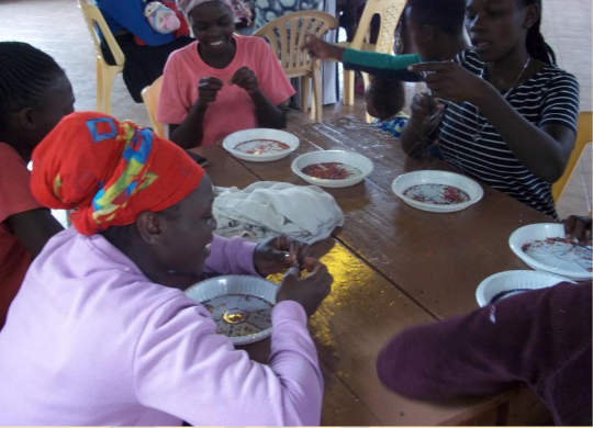 Un anno con le giovani mamme di Mathare